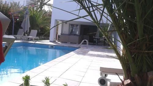 Exceptional Villa Near The Beaches