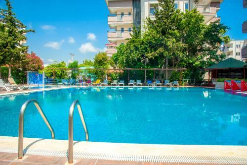 Hotel Grand Bahama Beach Otel