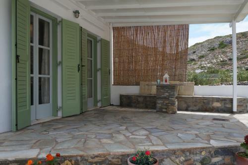 Hostal Klados Studios