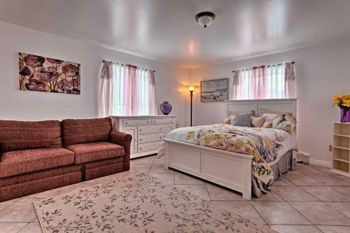 Expansive Getaway About 2 Miles To Mendenhall Glacier!