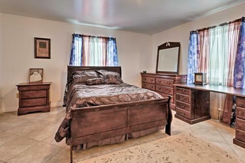 Expansive Getaway About 2 Miles To Mendenhall Glacier!