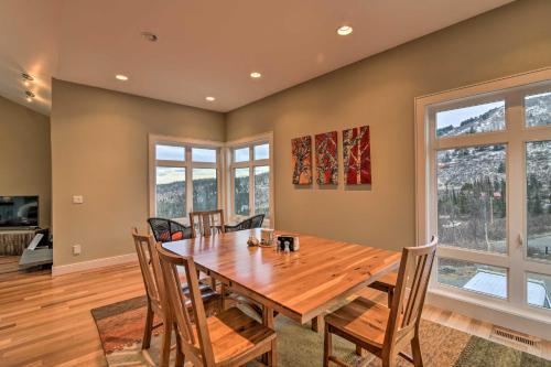 Modern Anchorage Home With Stunning Mtn Views!
