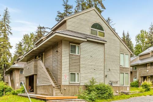 Shimmy Shack At 101-a Snowbird