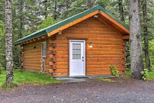 Quaint Seward Studio Cabin On Scenic Salmon Creek!