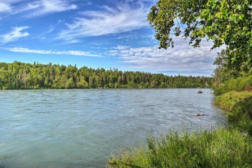 Townhome Near Kenai River With Deck And Fire Pit!