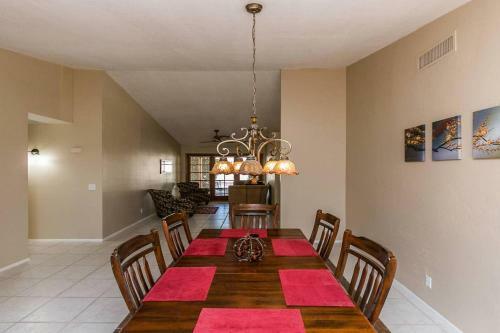 North Phoenix 6 Bdrm W Guest House And Htd Pool