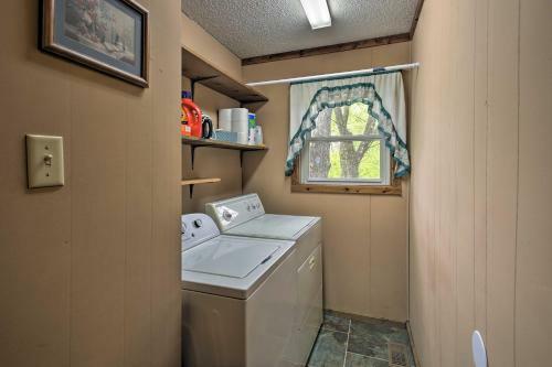 Hot Springs Hideaway With Deck By Natl Park!