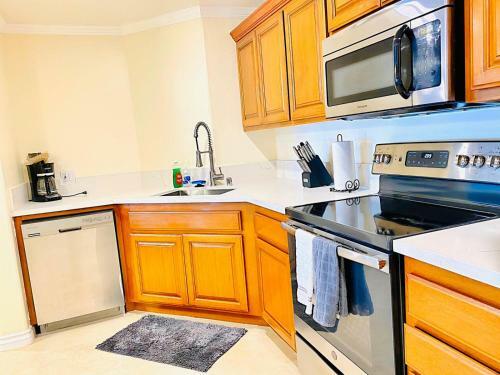 Hamilton Cove-boho Chic Villa W/golf Cart...no Pets.