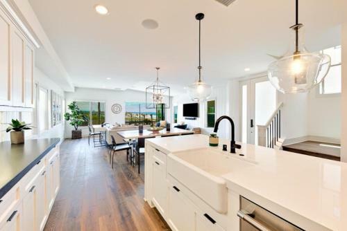 Cb-175 - New Contemporary Tamarack Resort