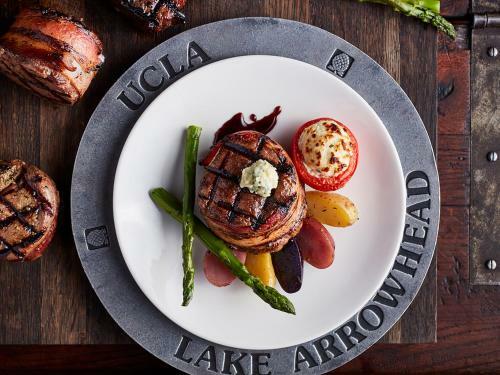 Hotel Ucla Lake Arrowhead Lodge