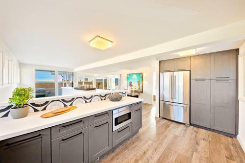 Nb-6807 New Newport Beach Stunner