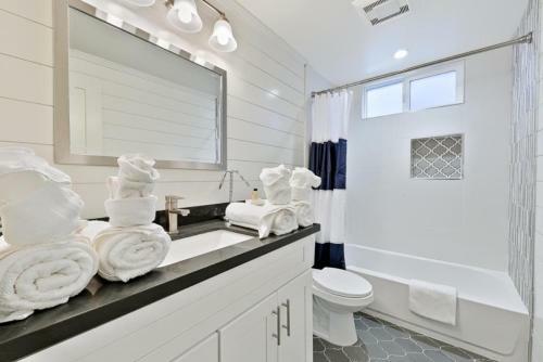 Nb-312b - Newport Beach Chic II