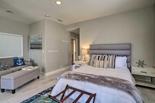 Luxe Home With Rooftop Patio Walk To Oceanside Beach