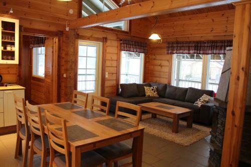 Lodge Marjakartano Hussola
