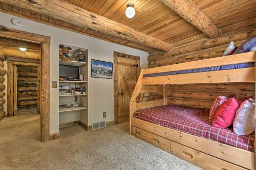 Cozy Peak-a-blue Cabin With Deck, 8 Mi From Gondola
