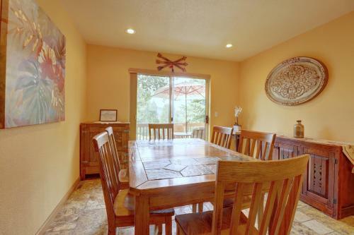 75 Corinthian 3br 3ba Spacious Layout, Private Garage Townhouse