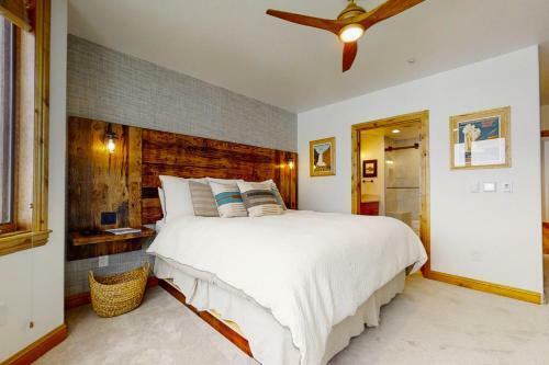 Torian Plum Creekside II