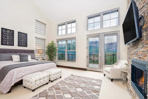 Cassidy Ridge Condos