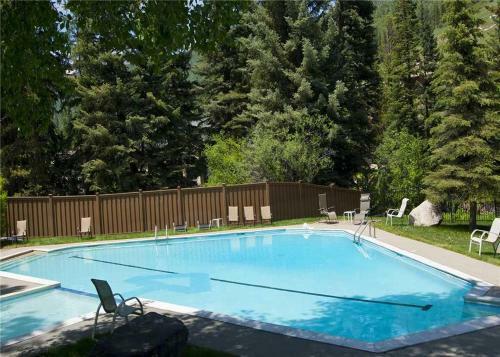 Apartamento 445 Timberfalls Court Condo