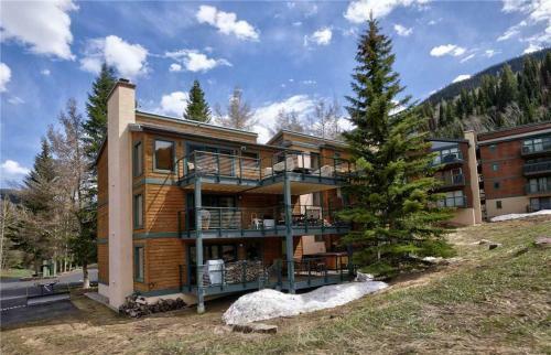 Apartamento 445 Timberfalls Court Condo