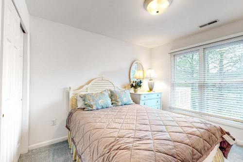 Sea Colony - 53063 Lakeshore