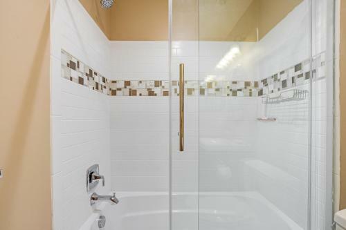 Sea Colony Whispering Pines III