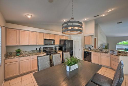 Canalfront Cape Coral Escape With Pool, Dock And Kayaks