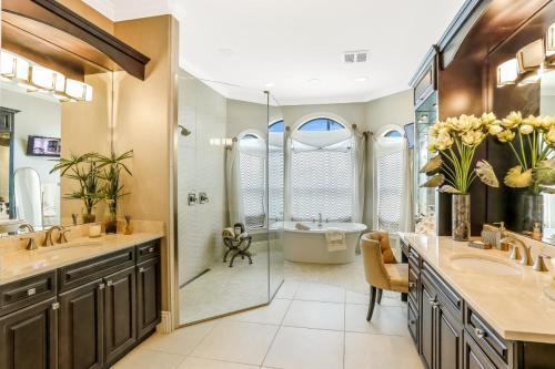 Exceptional Vacation Home In Cape Coral Home