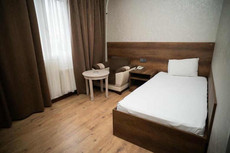 Consul Hotel