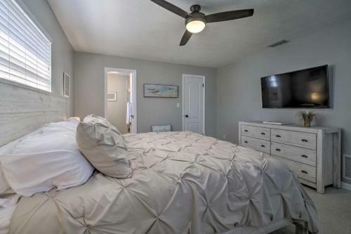Pet-friendly Home With Pool - Walk To Cocoa Beach!