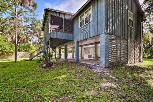 Crystal River Home With Dock, 1 Mile To Boat Launch