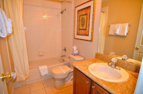 4 Bed 3.5 Bath Townhome In Regal Palms Resort