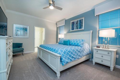 Nine-bedroom Villa 9000