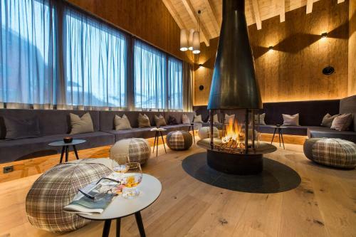 Adler Dam�ls Gasthof Hotel