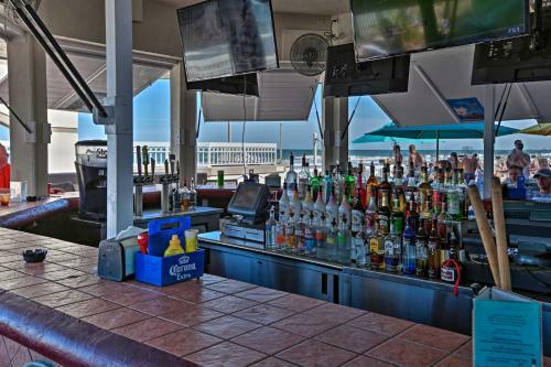Apartamento Resort Studio With Beach Access And Ocean Views!