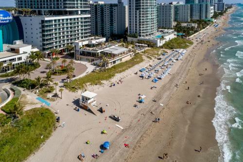 Apartamento Beach Front Premium Two Bedroom Condo