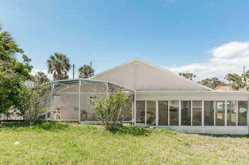 Beachy Keen Pool Home By Ocean Properties