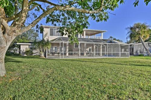 Punta Gorda Waterfront Home With Private Pool And Dock!