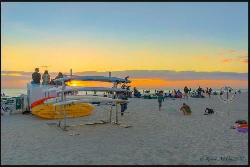Apartamento Affordable Beach Condos -two Bed Condo With Full Kitchen Condo