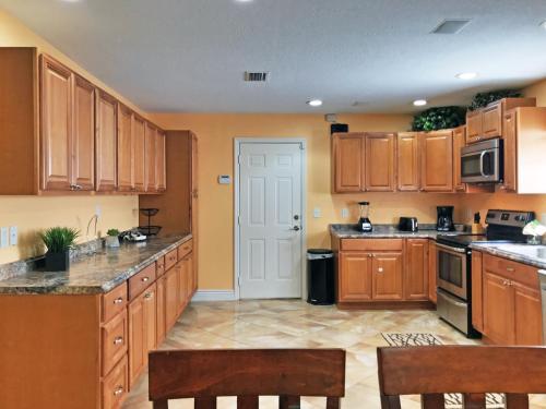 Sarasota Portland 5298