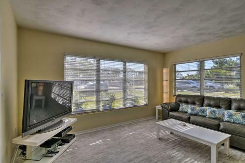 Venice Home With Fire Pit And Grill - 10 Mins To Beach!