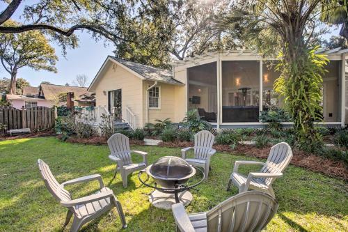 Charming Cottage With Porch, Less Than Half Mi To Beach