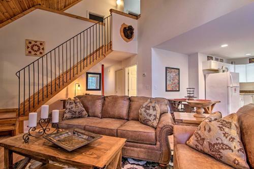 Helen Townhome, Walk To Chattahoochee River!