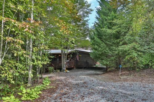 Chateau Relaxeau Breathtaking Spacious Mountain Home On Paved Road