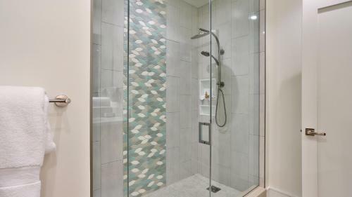 Maui Westside Presents: Luana Garden Villas 14d
