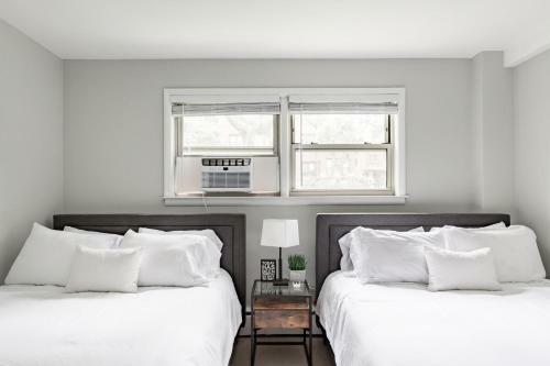 Apartamento Inviting Stylish Home With Covered Patio