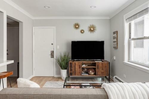 Apartamento Inviting Stylish Home With Covered Patio