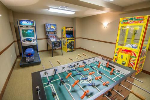 Hotel A123- Studio Lake View Suite, First Floor Unit, Has A Private Balcony!