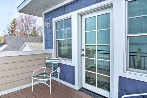 Lakefront Cadillac Home With Dock - Mins To Hiking