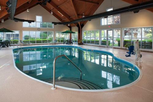 Spacious Condo Off Highway 76 Strip 1br Standard